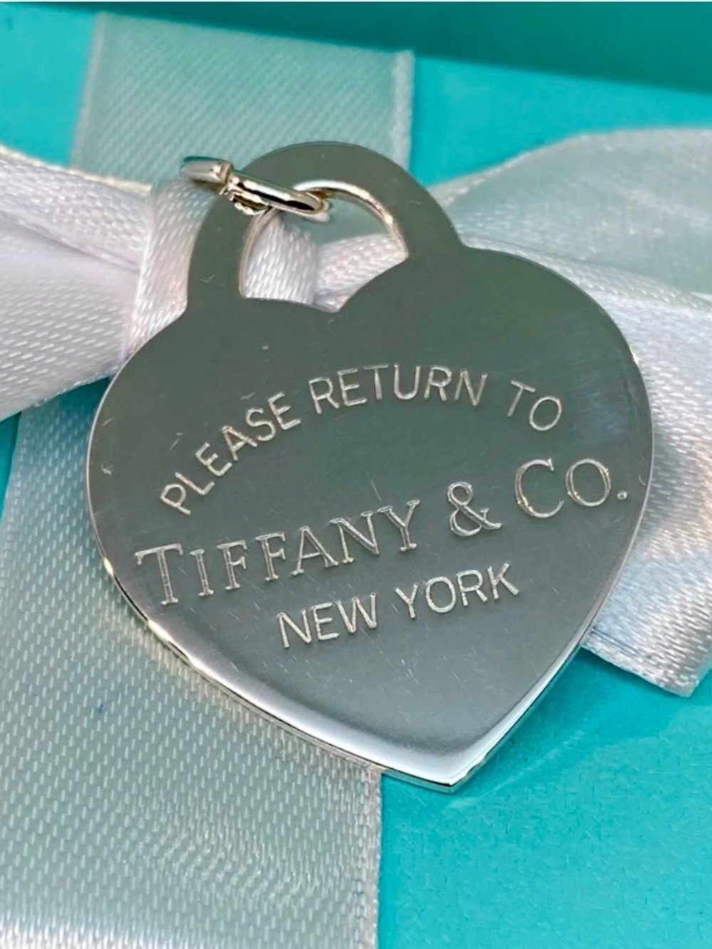 Tiffany & Co. Large Return to Tiffany Heart Charm  Sterling Silver NWT